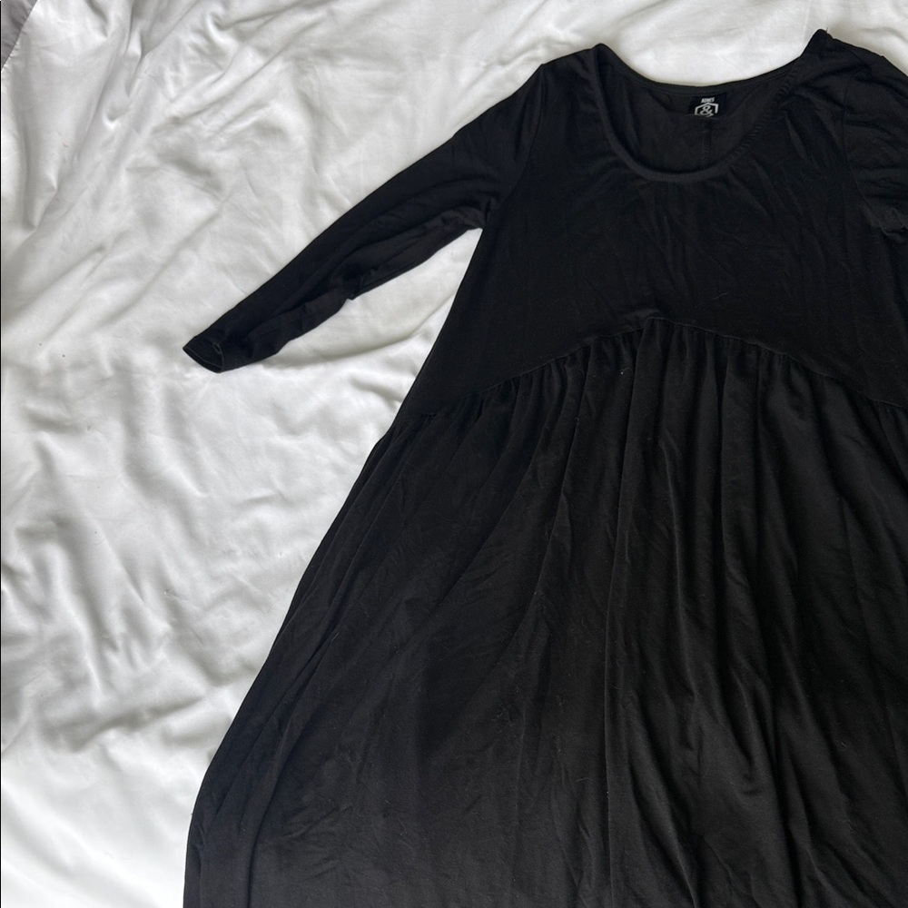 Agnes & Dora Elegant Black Dress